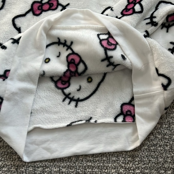 Sanrio Hello Kitty White Pink Bow Soft Fleece L Sweatshirt Top Sweater - Picture 5 of 11
